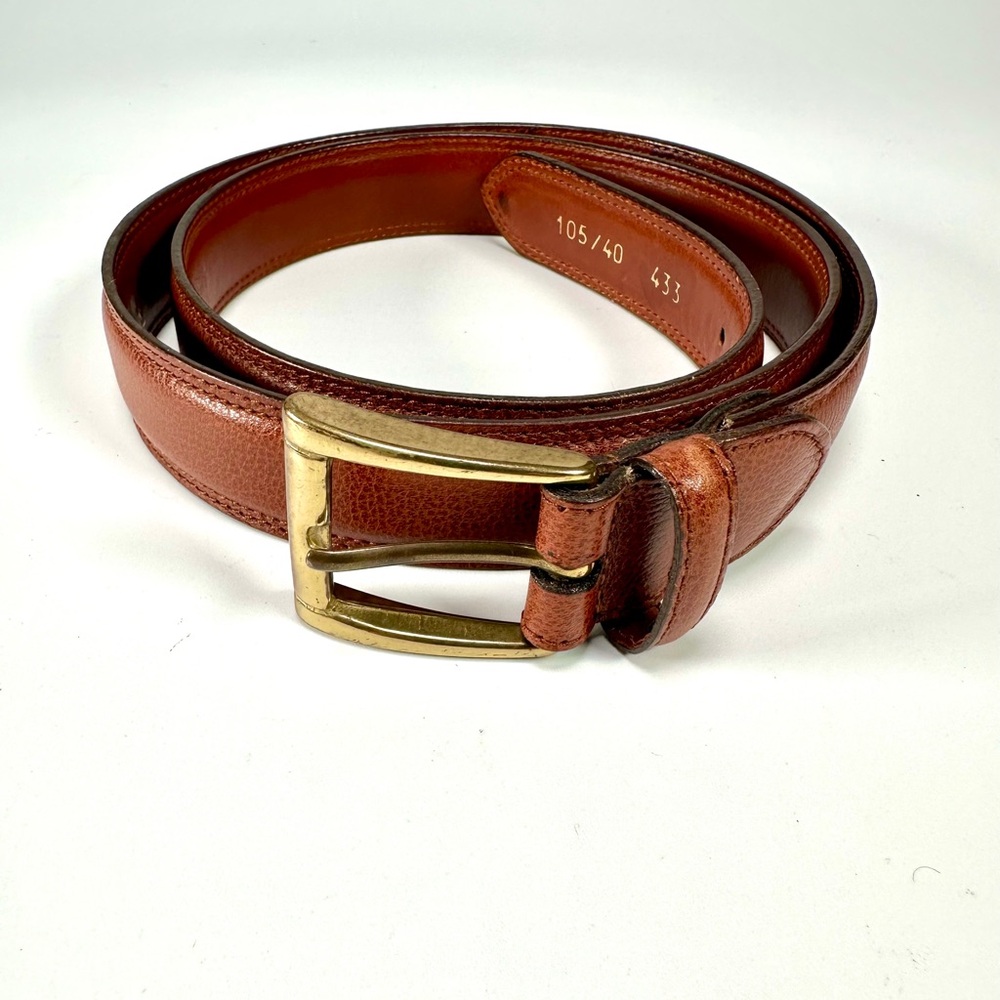 Classic Leyva Collection Men's Brown Leather
Belt with Gold Buckle - Picture 2 of 7